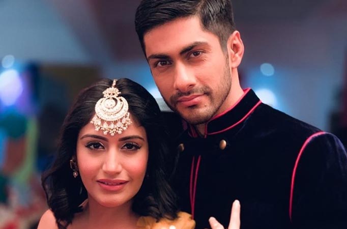 Sanjivani actors Surbhi Chandna and Namit Khanna’s CUTE off-screen bond; check video Sanjivani actors Surbhi Chandna and Namit Khanna’s CUTE off-screen bond; check video