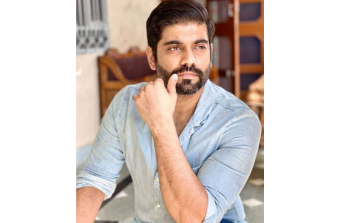 Ankit Anil Sharma talks about his 'Turtle' role, sharing screen space with Sanjay Mishra Ankit Anil Sharma talks about his 'Turtle' role, sharing screen space with Sanjay Mishra