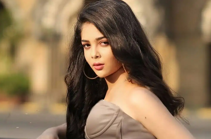 Niharika Chousksey aka Faltu Singh shares an ‘UNEXPECTED’ look of hers from the sets of Faltu Niharika Chousksey aka Faltu Singh shares an ‘UNEXPECTED’ look of hers from the sets of Faltu