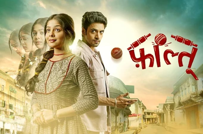 What are the actors from Faltu upto behind the scenes on set? Check out What are the actors from Faltu upto behind the scenes on set? Check out