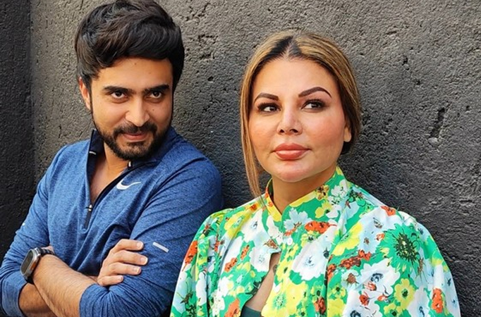 Rakhi Sawant’s husband Adil Khan Durrani in trouble again as Iranian woman accuses him of rape and files a police compaint in Mysore Rakhi Sawant’s husband Adil Khan Durrani in trouble again as Iranian woman accuses him of rape and files a police compaint in My