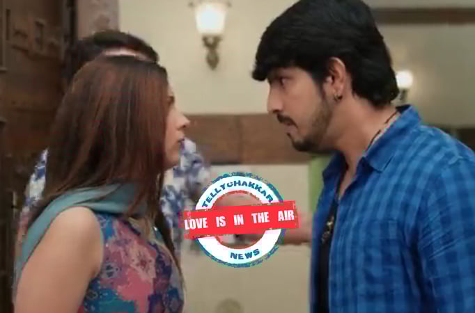 LOVE IS IN THE AIR! Raavi chalks down her LOVE for Shiva on the walls of Pandya Niwas in StarPlus' Pandya Store LOVE IS IN THE AIR! Raavi chalks down her LOVE for Shiva on the walls of Pandya Niwas in StarPlus' Pandya Store