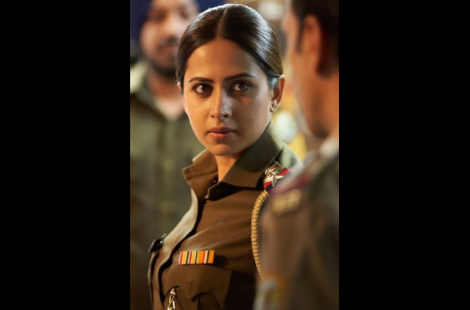 Sargun Mehta heaps praise on Akshay Kumar, says he gives free hand to explore, experiment Sargun Mehta heaps praise on Akshay Kumar, says he gives free hand to explore, experiment