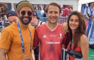 Farhan Akhtar and Shibani Dandekar meet Football legends