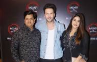 Popular celebs attend a launch party 
