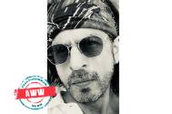Aww! Shah Rukh Khan's Egypt fan does a heart-touching gesture for an Indian women says " You are from SRK's country"