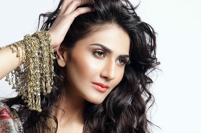 Vaani Kapoor Pics