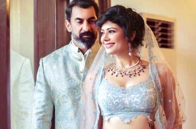 Pooja Batra Confirms Marriage With Nawab Shah