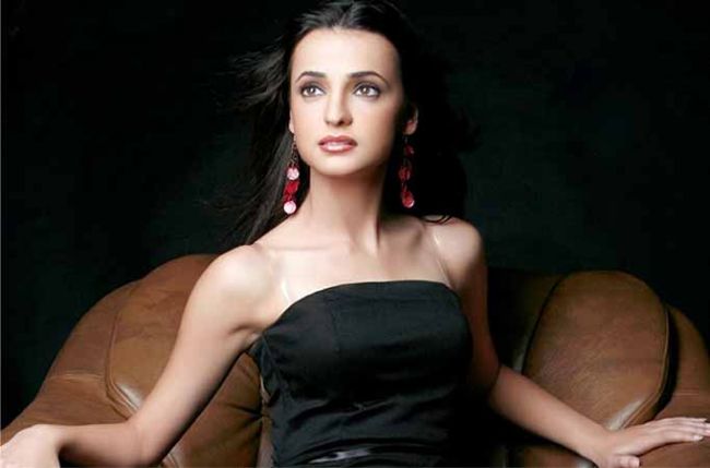 10 Unknown Interesting Facts About Sanaya Irani Icindekiler1 sanaya irani'yi yakindan taniyoruz!2 hangi filmlerde rol aldi?3 sanaya irani'nin oynadigi diziler4 sanay irani'nin katildigi bazi sanaya irani hindistanli bir dizi ve film oyuncusudur. sanaya irani