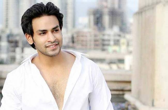 Twinkle To Find Out Rocky S Kunj Secret In Tashan E Ishq Love with attitude) is an indian romantic drama television series created by subhash chandra under essel vision productions that replaced jodhaa akbar to air from 10 august. kunj secret in tashan e ishq