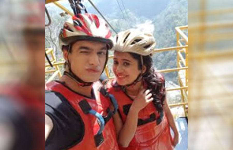 These SELFIES of Mohsin-Shivangi, prove how much they are in LOVE!