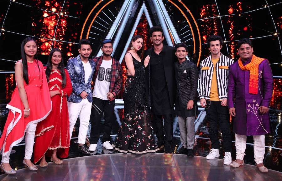 Sara Ali Khan and Sushant Singh Rajput on Indian Idol 10