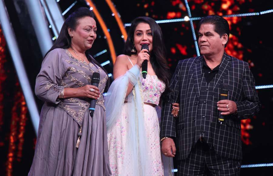 Sara Ali Khan and Sushant Singh Rajput on Indian Idol 10