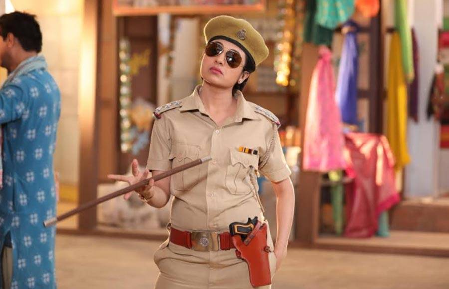 Paridhi Sharma rocks the look of a cop in Patiala Babes 